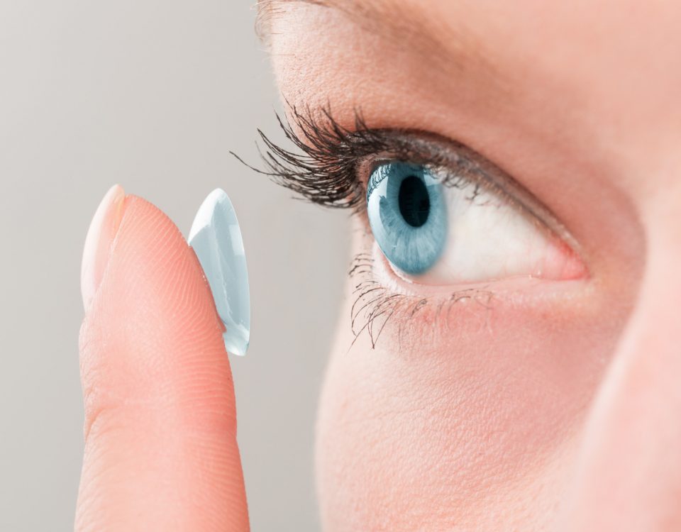 choosing contact lenses